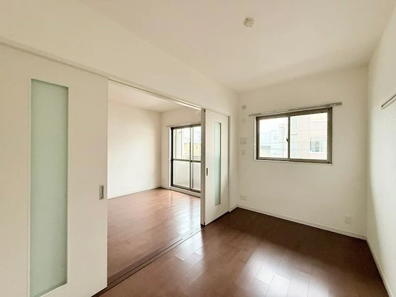 サウスコート西市