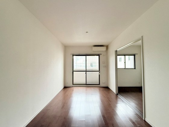 サウスコート西市