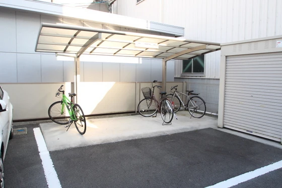 サウスコート西市