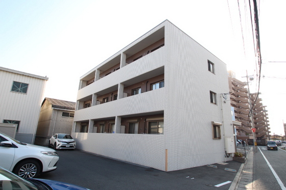 サウスコート西市