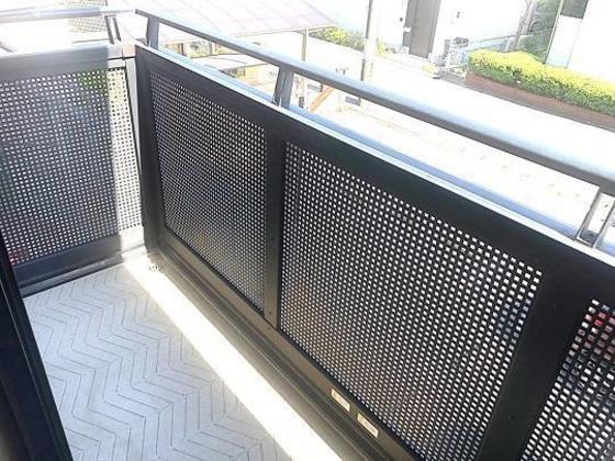 クリスメゾン B