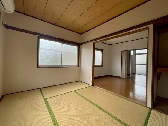 平和マンション