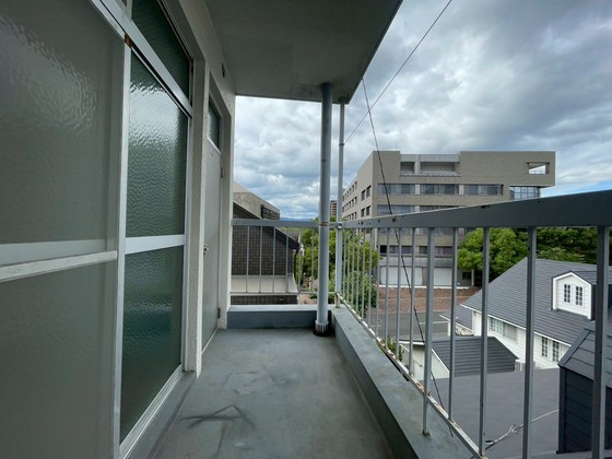 平和マンション