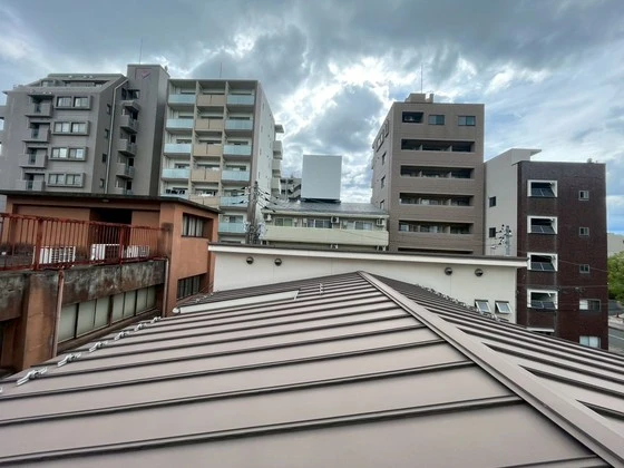 平和マンション