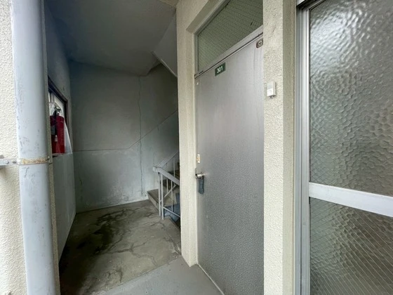 平和マンション