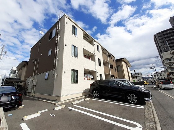 グラシオッソーレ F