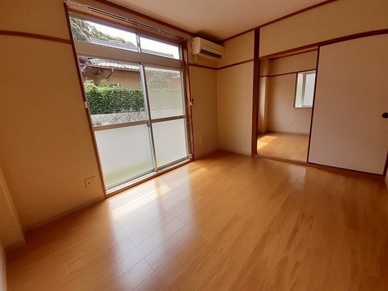 エルディム落合南B