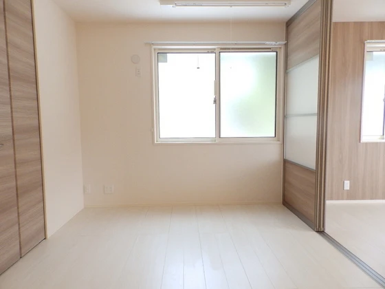 ヴェールビレッジ三戸