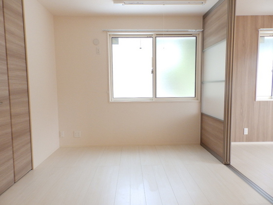 ヴェールビレッジ三戸