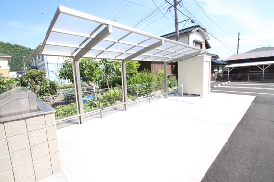 ダン・ルミエール