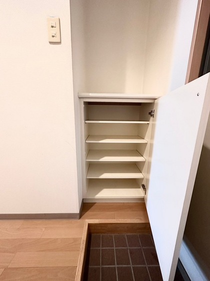 コウゴ・リヨービル