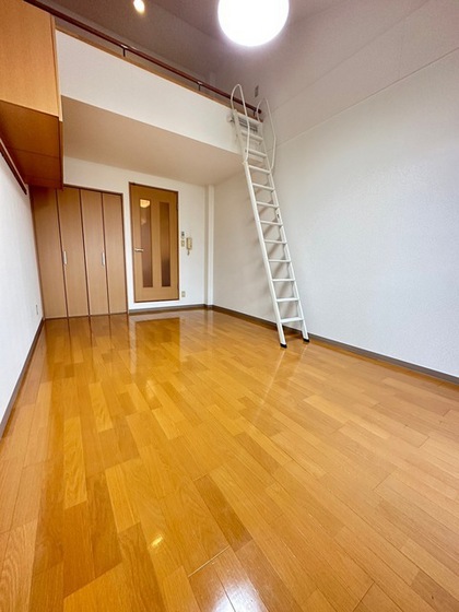 コウゴ・リヨービル