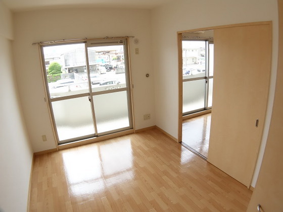 プレジール奥田