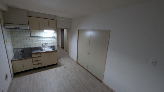 ロイヤル石田A棟