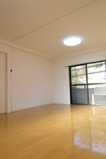 ロイヤル石田A棟