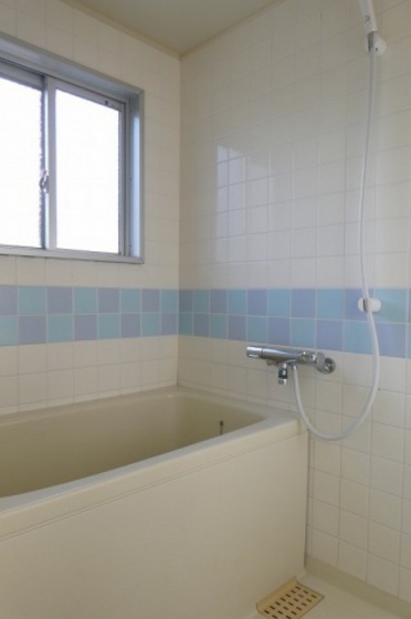 ロイヤル石田A棟