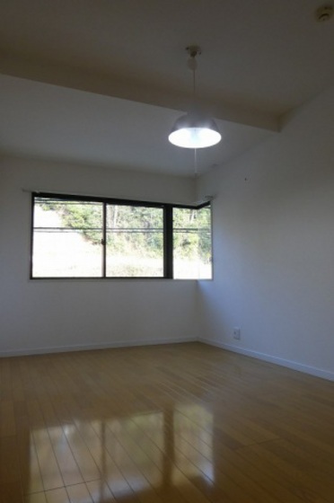 ロイヤル石田A棟