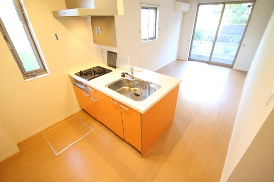 ティユール西市