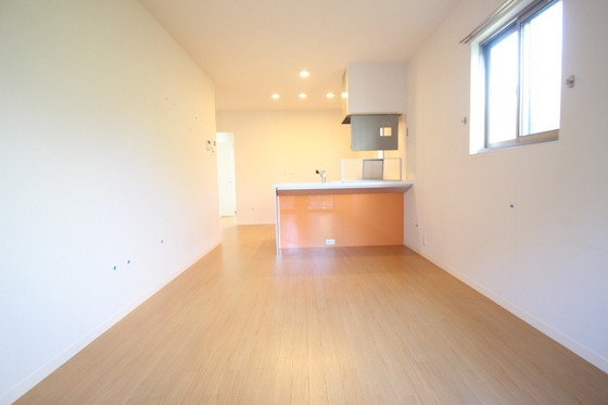 ティユール西市