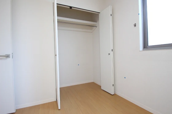 ティユール西市