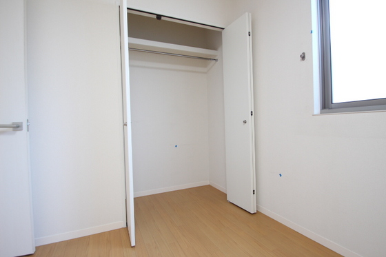 ティユール西市