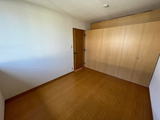 パインパレス G