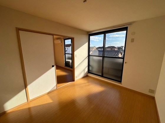 パインパレス G