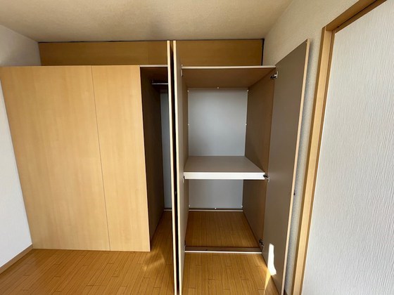 パインパレス G