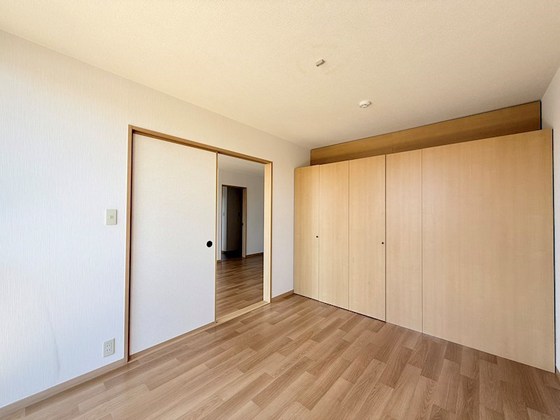 パインパレス G