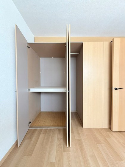 パインパレス G