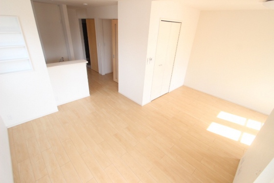 イマージアム光井B