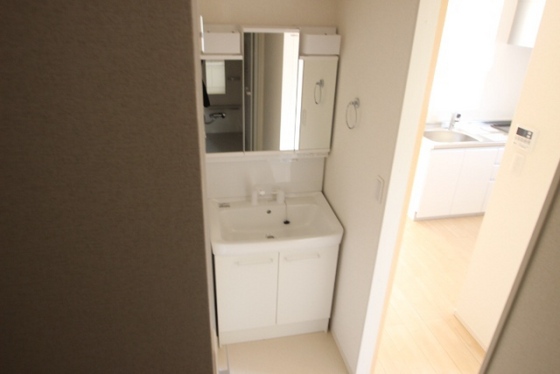 イマージアム光井B