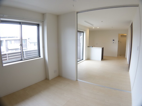 ヴィーナスコート西崎