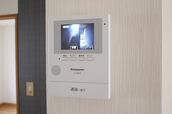 ドミ・アゼリア B