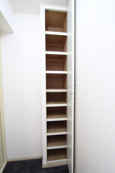 ドミ・アゼリア B