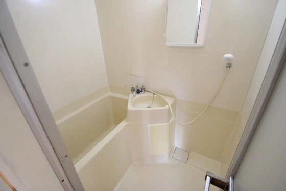 ドミ・アゼリア B