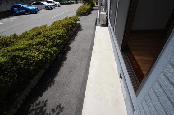 ドミ・アゼリア B