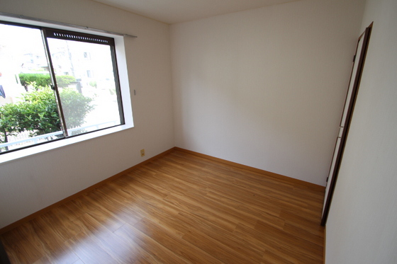 ドミ・アゼリア B