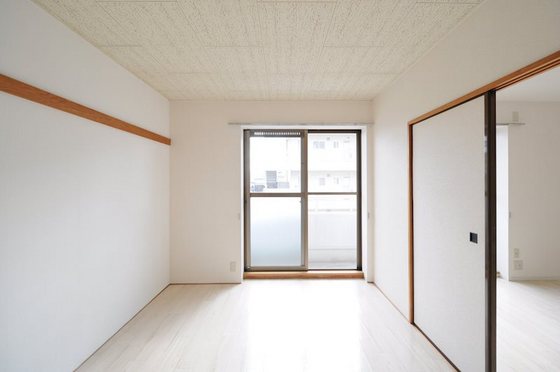 ドミ・アゼリア B