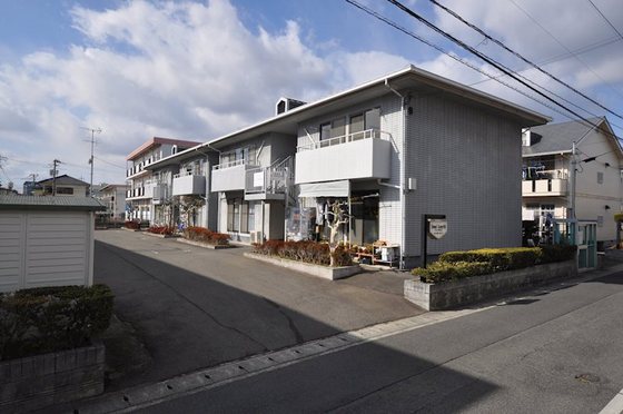 ドミ・アゼリア B