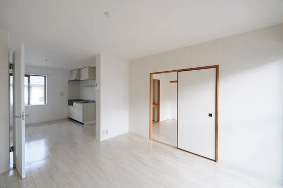 ドミ・アゼリア B