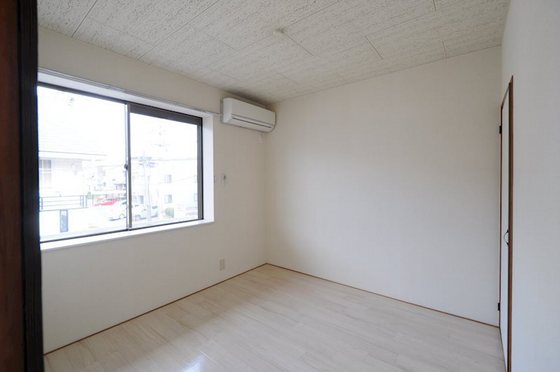 ドミ・アゼリア B