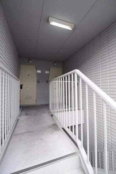 ドミ・アゼリア B