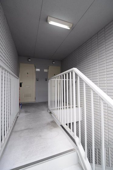 ドミ・アゼリア B