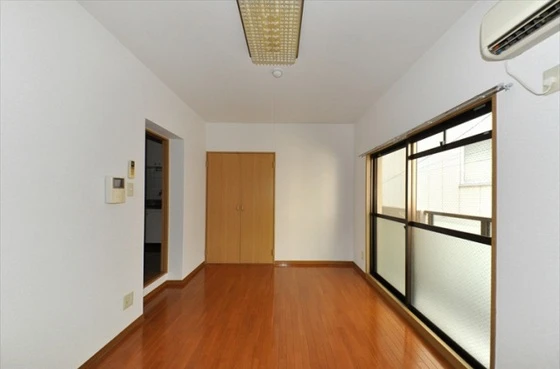 サンパレス弓之町