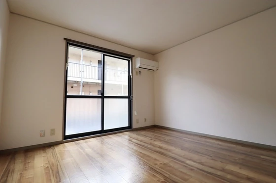 レジデンス高柳 A棟