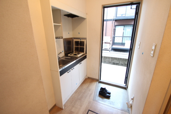 レジデンス高柳 A棟