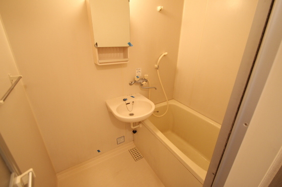 レジデンス高柳 A棟