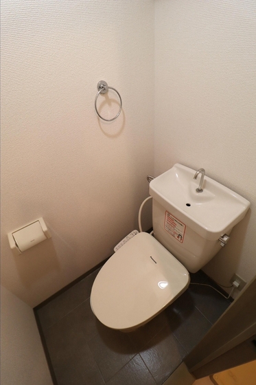 レジデンス高柳 A棟