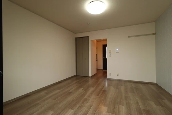 レジデンス高柳 A棟